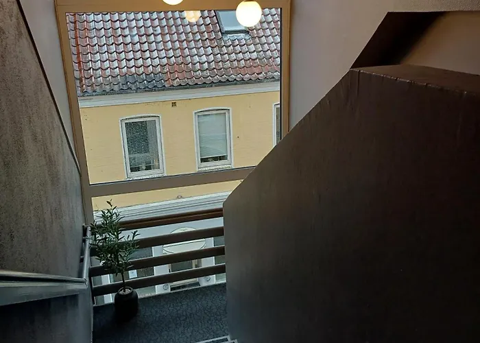 Cozy Double Room 3 On Pedestrian Street Saeby 別荘